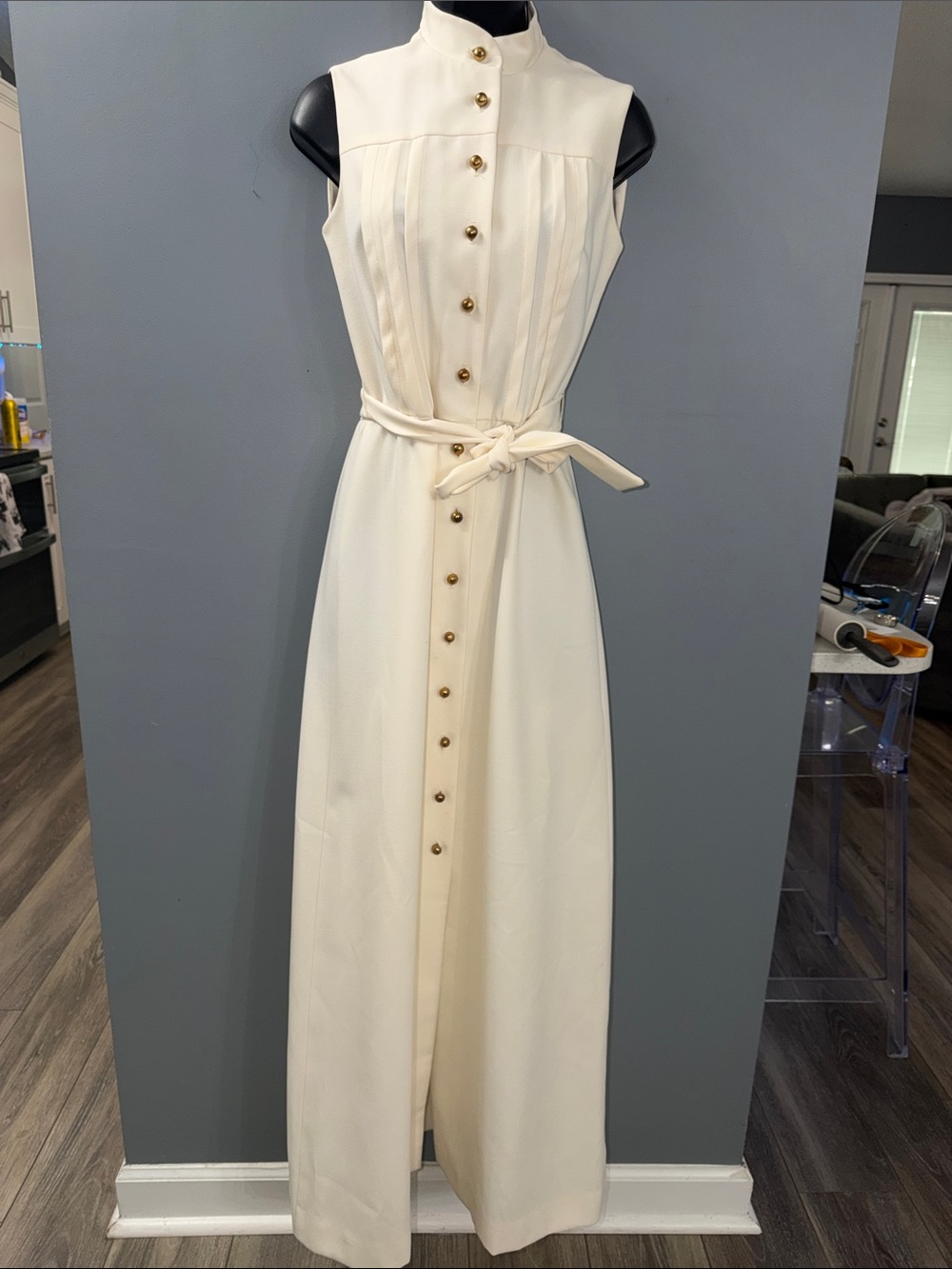 Vintage Caron Cream 70’s Button Down Maxi dress. Sz 10.